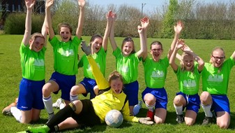 Voetbal team meiden groep 7 en 8 2