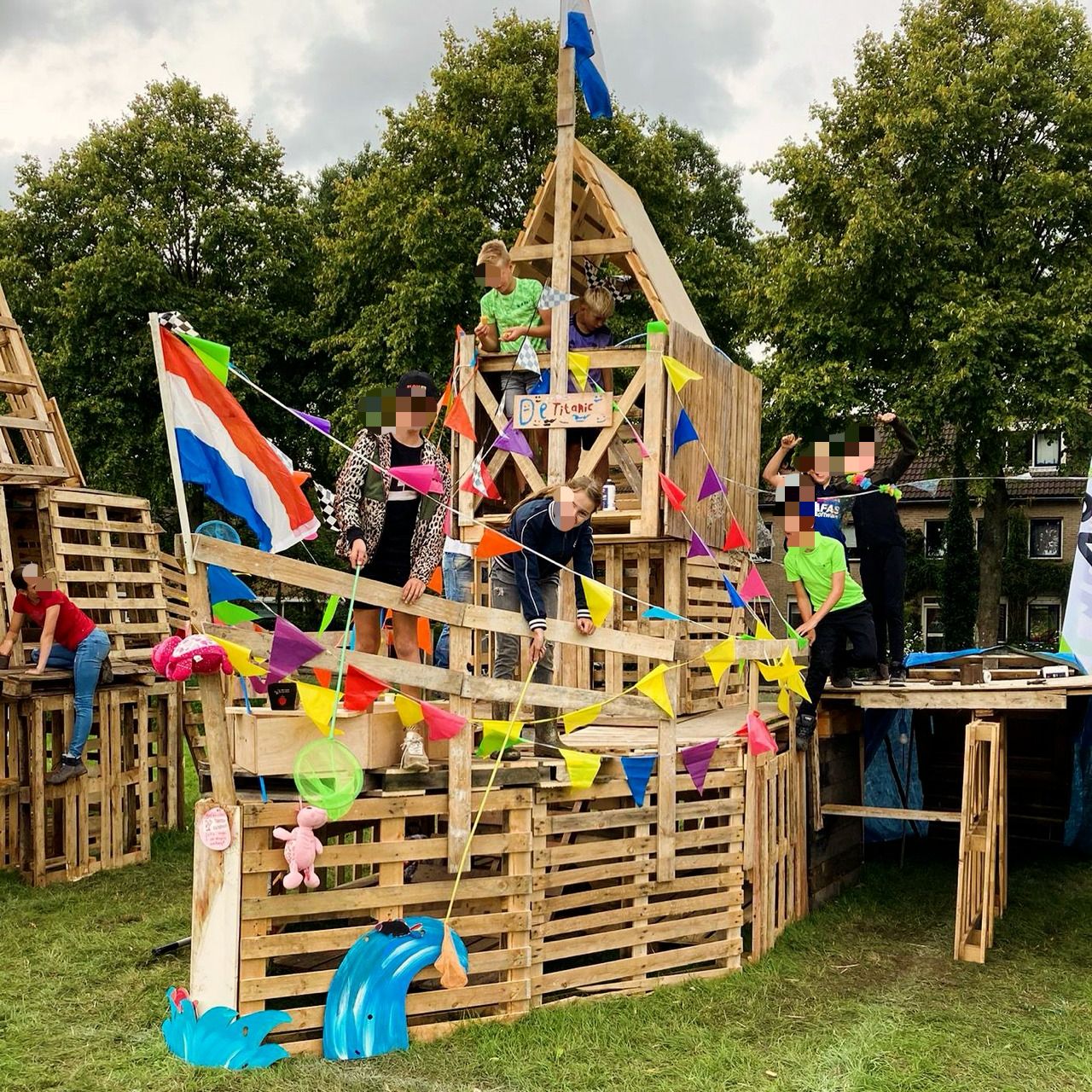 Activiteit in Warmenhuizen: Timmerdorp